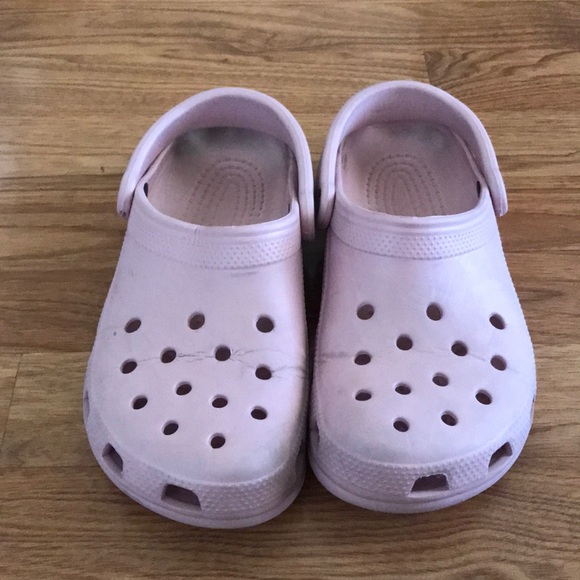 size 5 white crocs